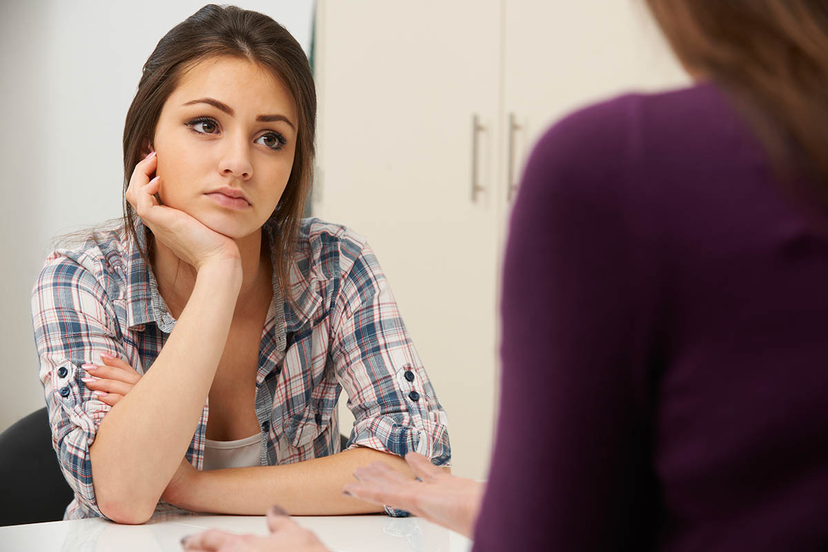 teen begins prescription drug addiction treatment