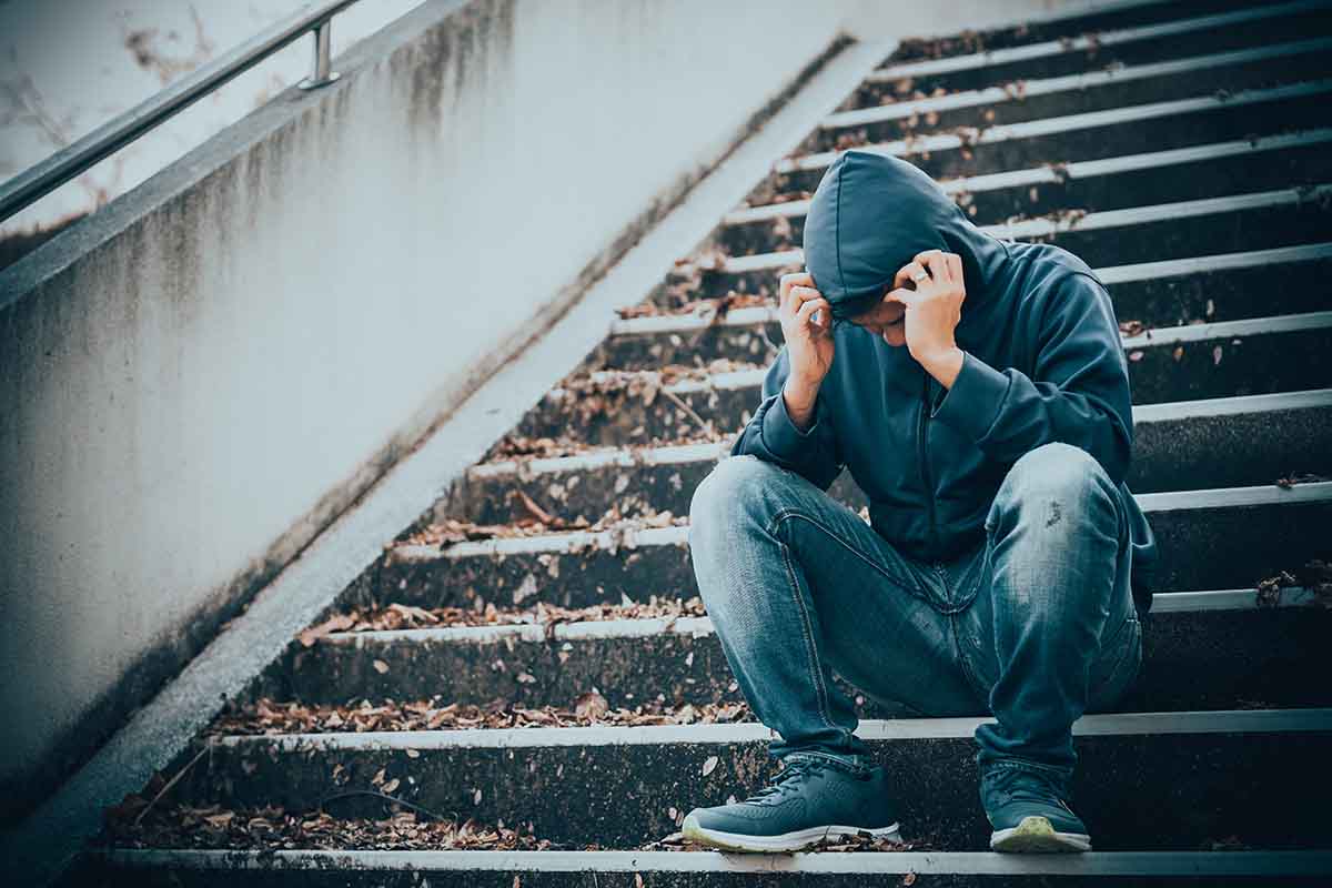 teen suffers from addiction and needs treatment